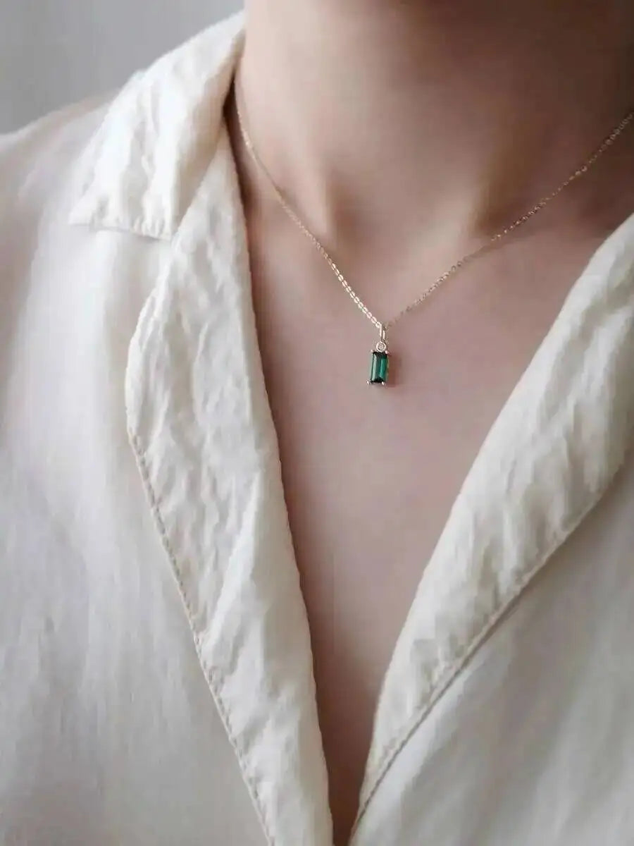 GOLDtutu Pure 9K Gold Necklace Pendant for Grandmother Green Rectangular Diamond, Mini Temperament Retro, kj450