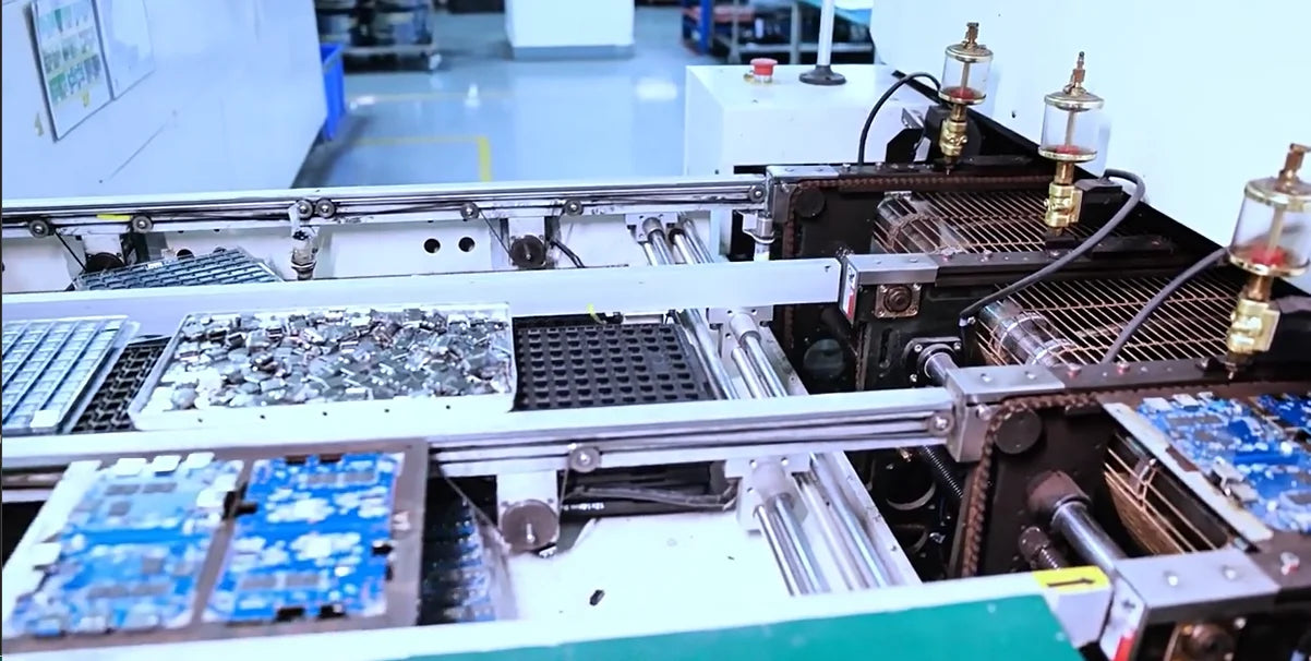 R69 Plus Voice Control TV Box Ultra HD 8K Allwinner H728 Octa Core Support Netflix tv box WIFI 6 Set Top Box