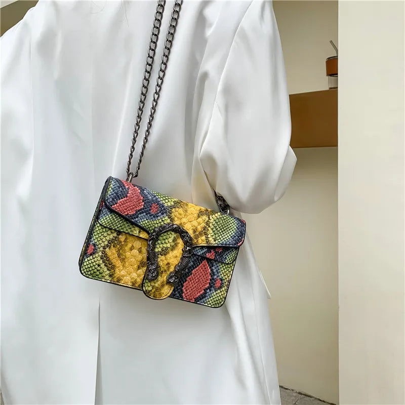 2025 New Vintage Intricate Embroidery Small Crossbody Bag for Women Luxury Craftsmanship Office To Outing Transition Timeless
