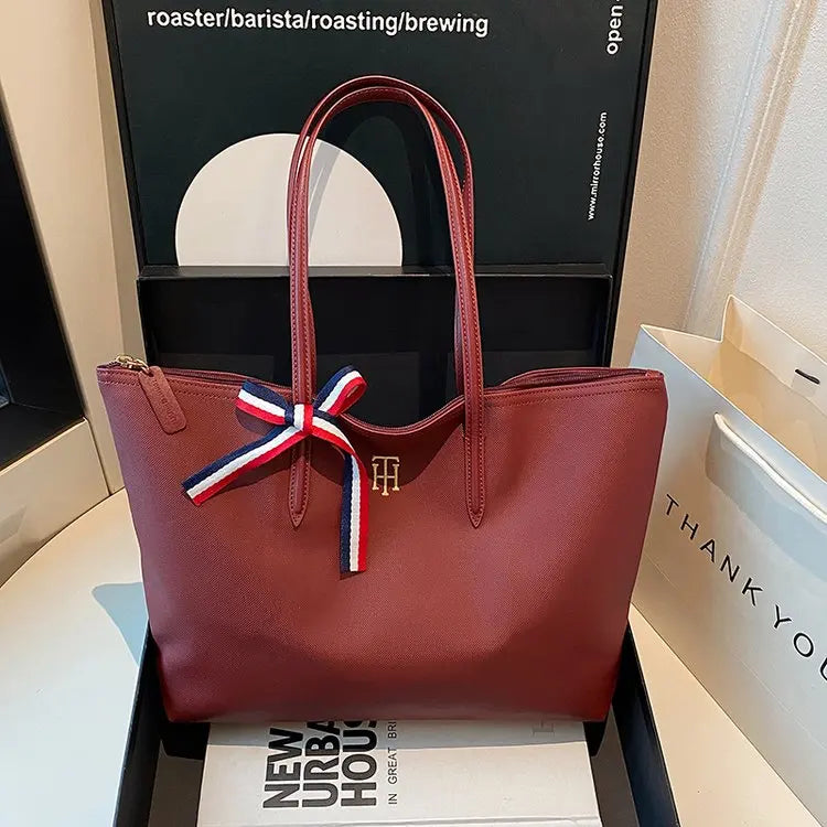 Vintage Elegant Diaper Bag: Luxury Crossbody Handbag For Women With Designer Letter Logo And Large Capacity Tote Function