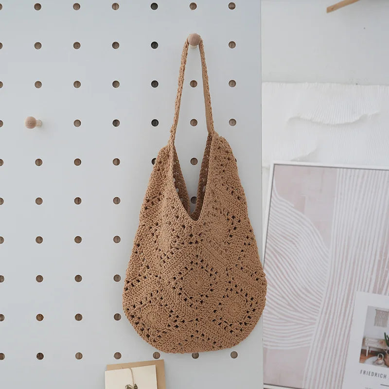 Women Shouder Bag Bohemian Straw Underarm Bag Summer Beach Woven Armpit Bag Hollow Flower Casual Crochet Tote Shopping Bags