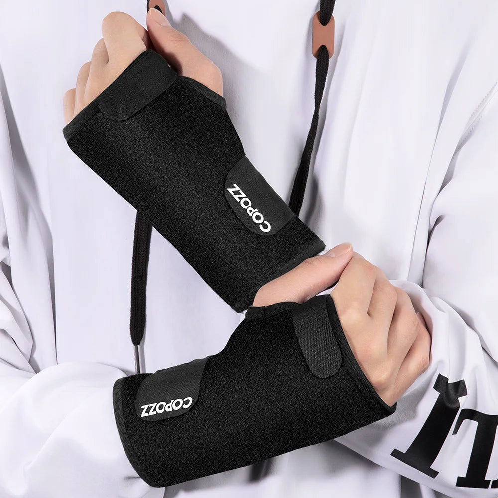 COPOZZ Ski Wristbands Unisex Wrist Wear-resistant Non-slip Protection Sweat Bands Running Fitness Sports Protection Equipment