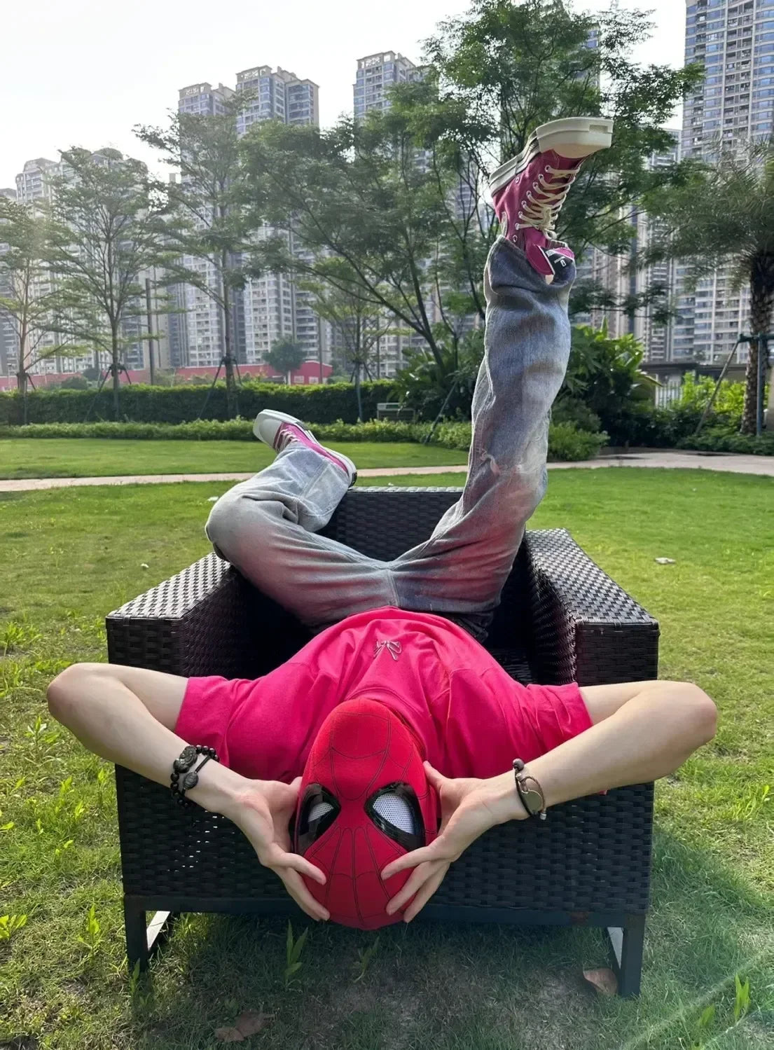 Mascara Spiderman Headgear Mask Cosplay Moving Eyes Electronic Mask Spider Man 1:1 Remote Control Elastic  Adults Kidstoys  Gift