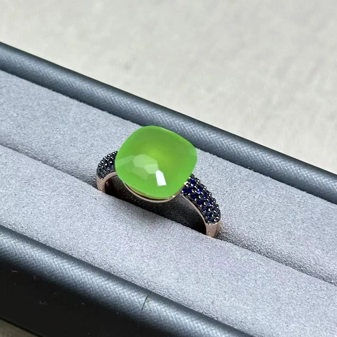 Flat Ring For Women Candy Color Crystal Ring Inlay Blue Zircon with Blackgun Plated Party Gift Fashion Jewelry For Women