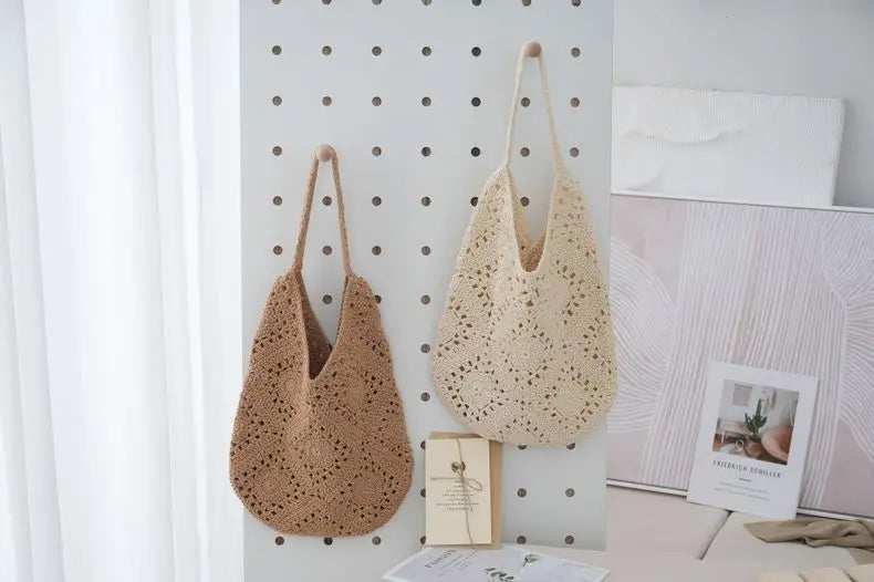 Women Shouder Bag Bohemian Straw Underarm Bag Summer Beach Woven Armpit Bag Hollow Flower Casual Crochet Tote Shopping Bags