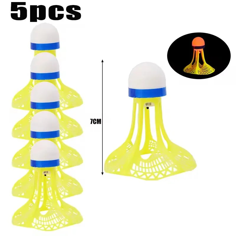 LED Luminous Badminton Shuttlecock Glow in The Dark Nylon Birdies Windproof Outdoor Night Training Sports Fitness Green Red