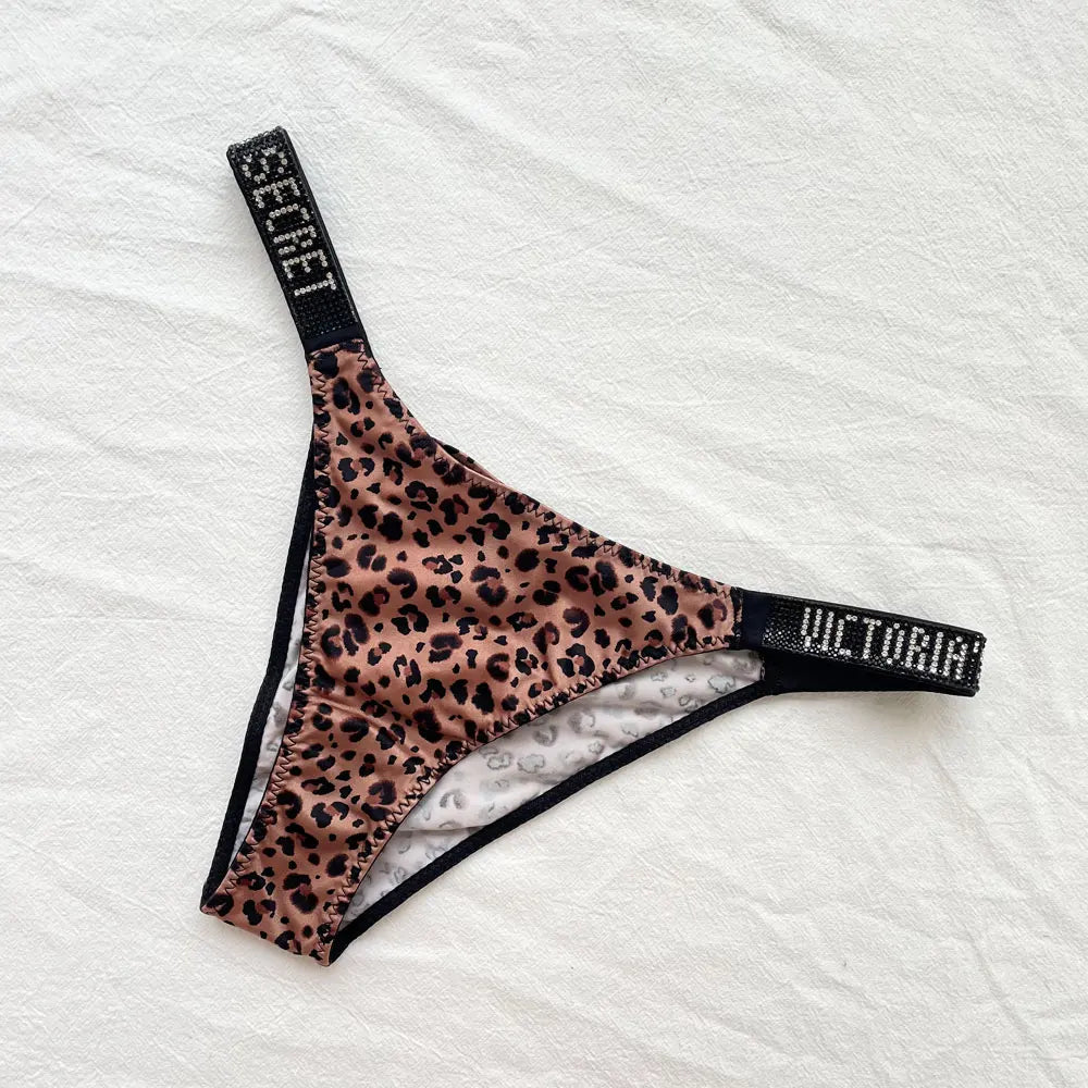 Fashion large size printed women's underwear comfortable rhinestone sexy underwear pink brand thong seamless t-pants metal chain