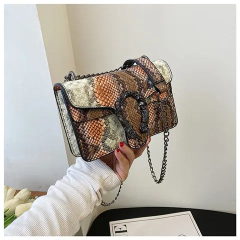 2025 New Vintage Intricate Embroidery Small Crossbody Bag for Women Luxury Craftsmanship Office To Outing Transition Timeless