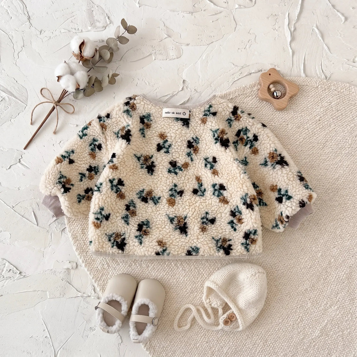 Baby Floral Fleece Jacket, Toddler Girls Vintage Flower Print Teddy Coat, Round Neck Button Front Warm Outerwear with Pockets