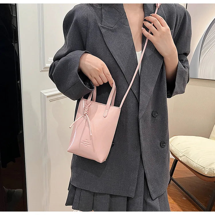 Women Handbags Female Pu Leather Shoulder Bags Luxury Large Capacity Crossbody Bags Solid Flap for Women Portable Phone Purse