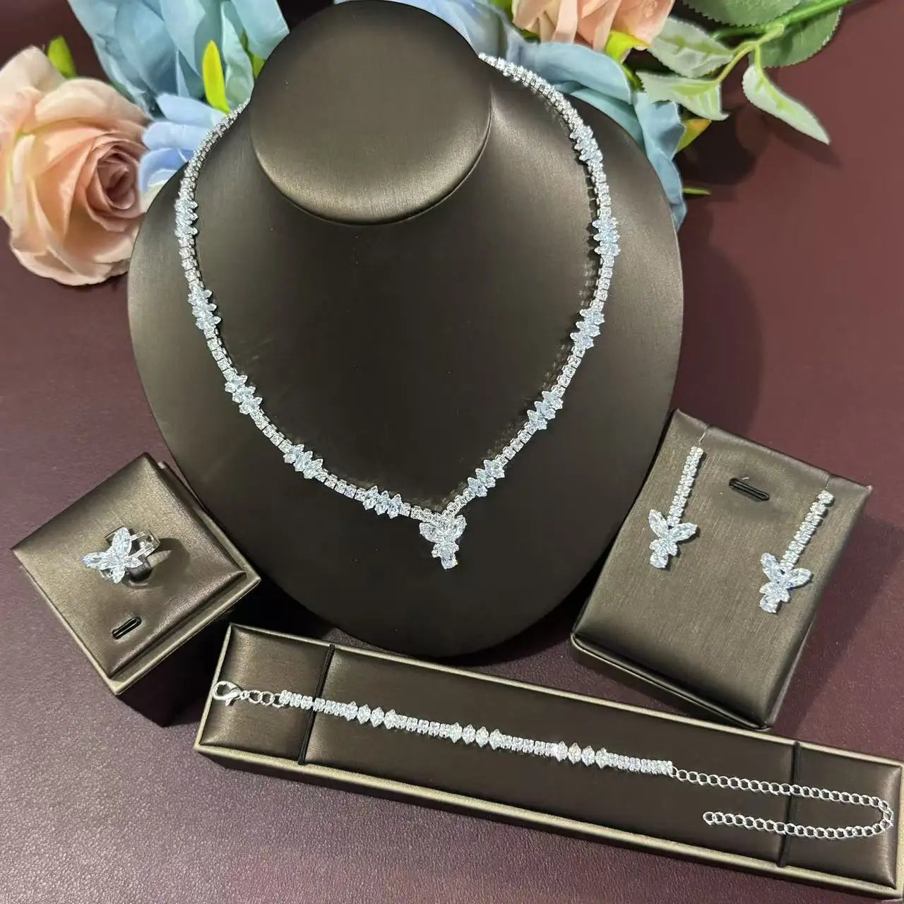 Ladies' necklace, hand jewelry, earrings, rings, wedding jewelry, 5-piece set, wedding jewelry accessories