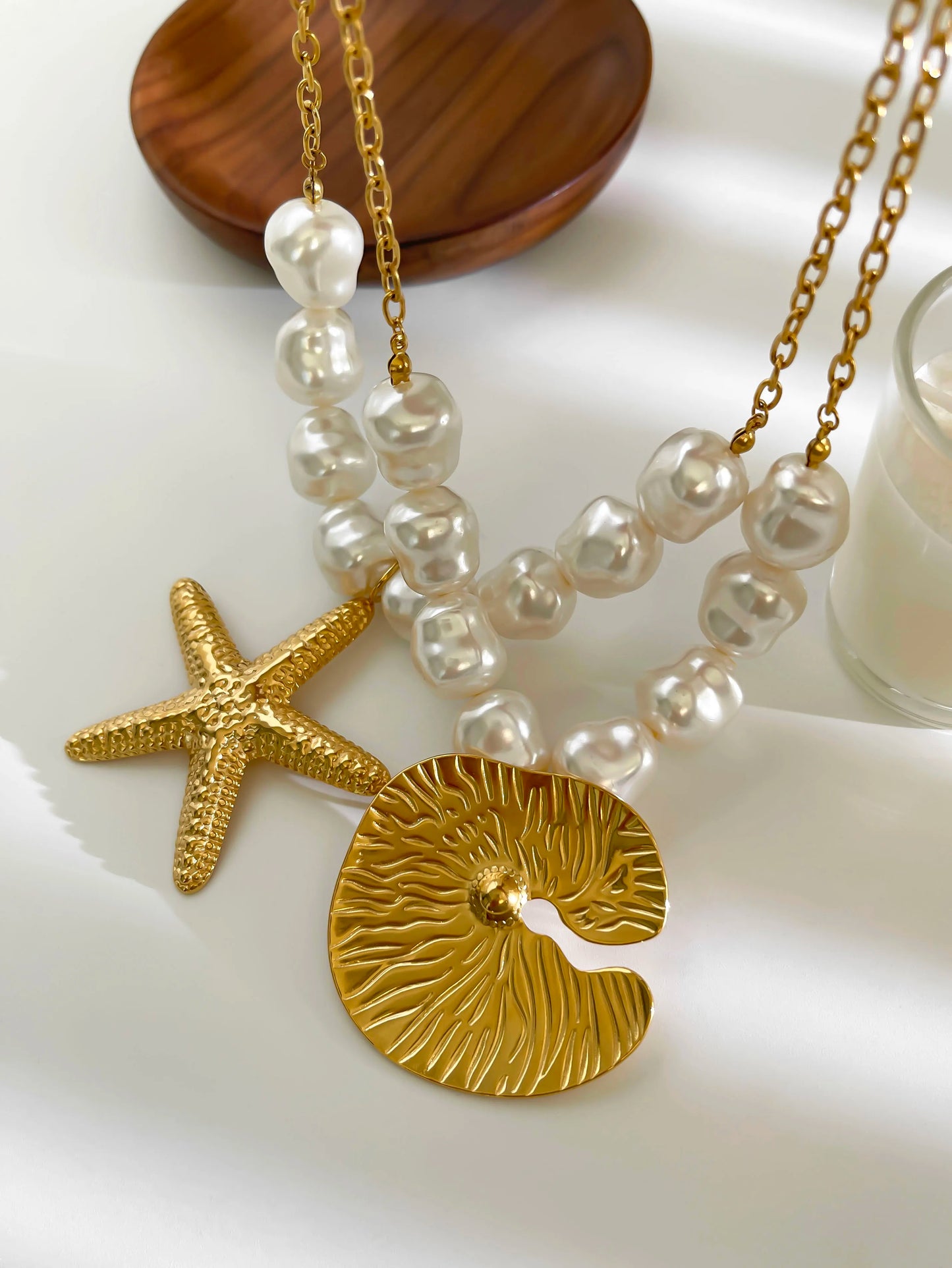 GHIDBK Exaggerated Punk Big Starfish Irregular Round Pendant Necklaces for Women Imitation Baroque Pearl Collarbone Chain Summer