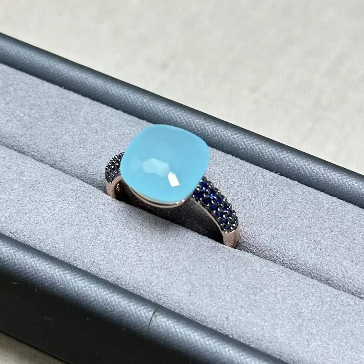 Flat Ring For Women Candy Color Crystal Ring Inlay Blue Zircon with Blackgun Plated Party Gift Fashion Jewelry For Women