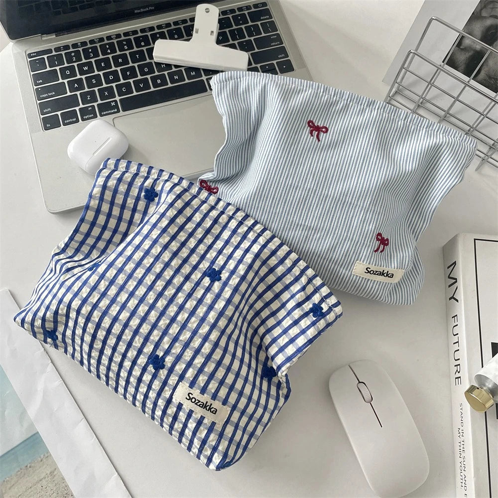 Blue Plaid Embroidery Floral Makeup Bag for Women Brush Lipstick Organizer Pouch Travel Cosmetic Storage Toiletry Wash Case Bag