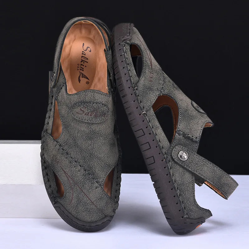 New Handmade Summer Sandals Men Breathable Leather Shoes Man Outdoor Men Sandals Antiskid Beach Sandals Hollow Shoes Fashion