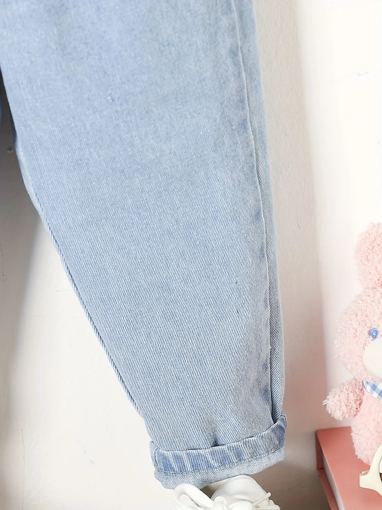 Girl Jeans Directional Development Girls Tapered Jeans Fashionable Loose Casual Style Spring and Summer Clothing