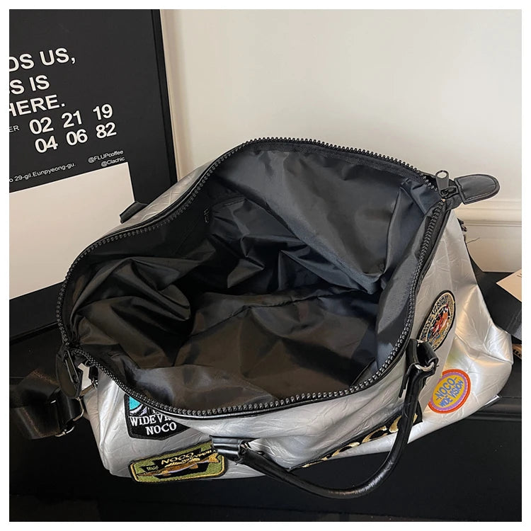 Fitness Travel Bag Suitable for Both Men and Women, Can Be Carried by Hand, Worn over the Shoulder or Cross-Body， Pu Leather Bag