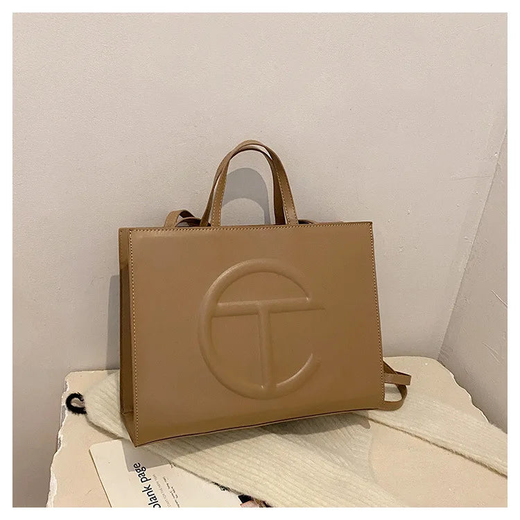 2026 Fashion Elegant Classic Paris Diaper Bag Unique Leisure Business Crossbody Purse for Women Daily Commute Work