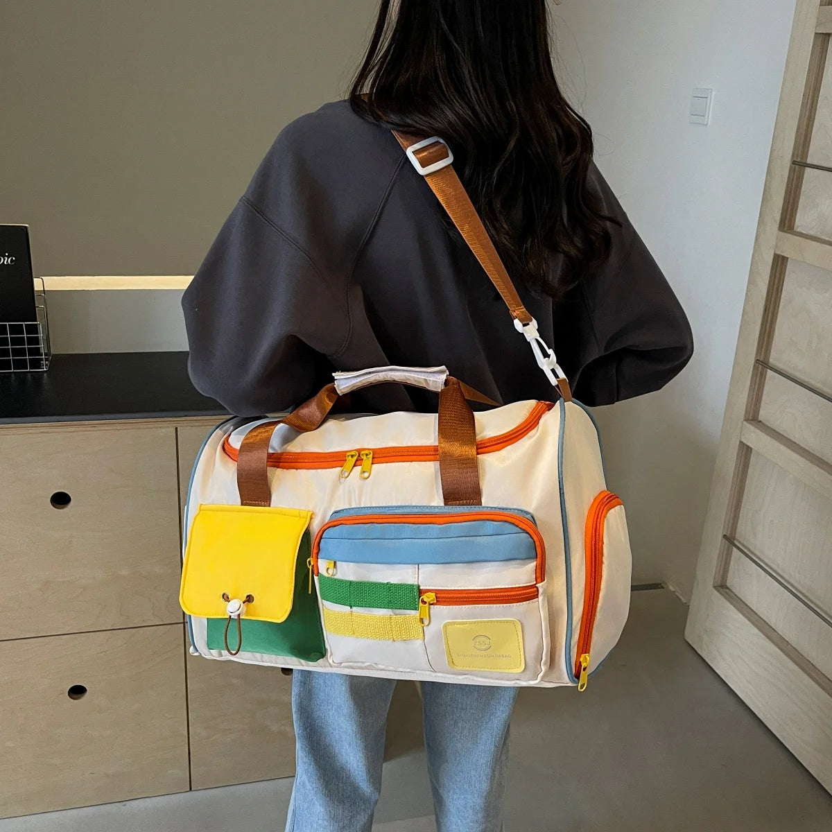Travel Bag, Duffel Bag Cosmetics Bag, Professional Fitness Bag, Yoga Swimming Training Backpack, Satchel Shoulder Crossbody Tote Bag, Suitable for Men and Women