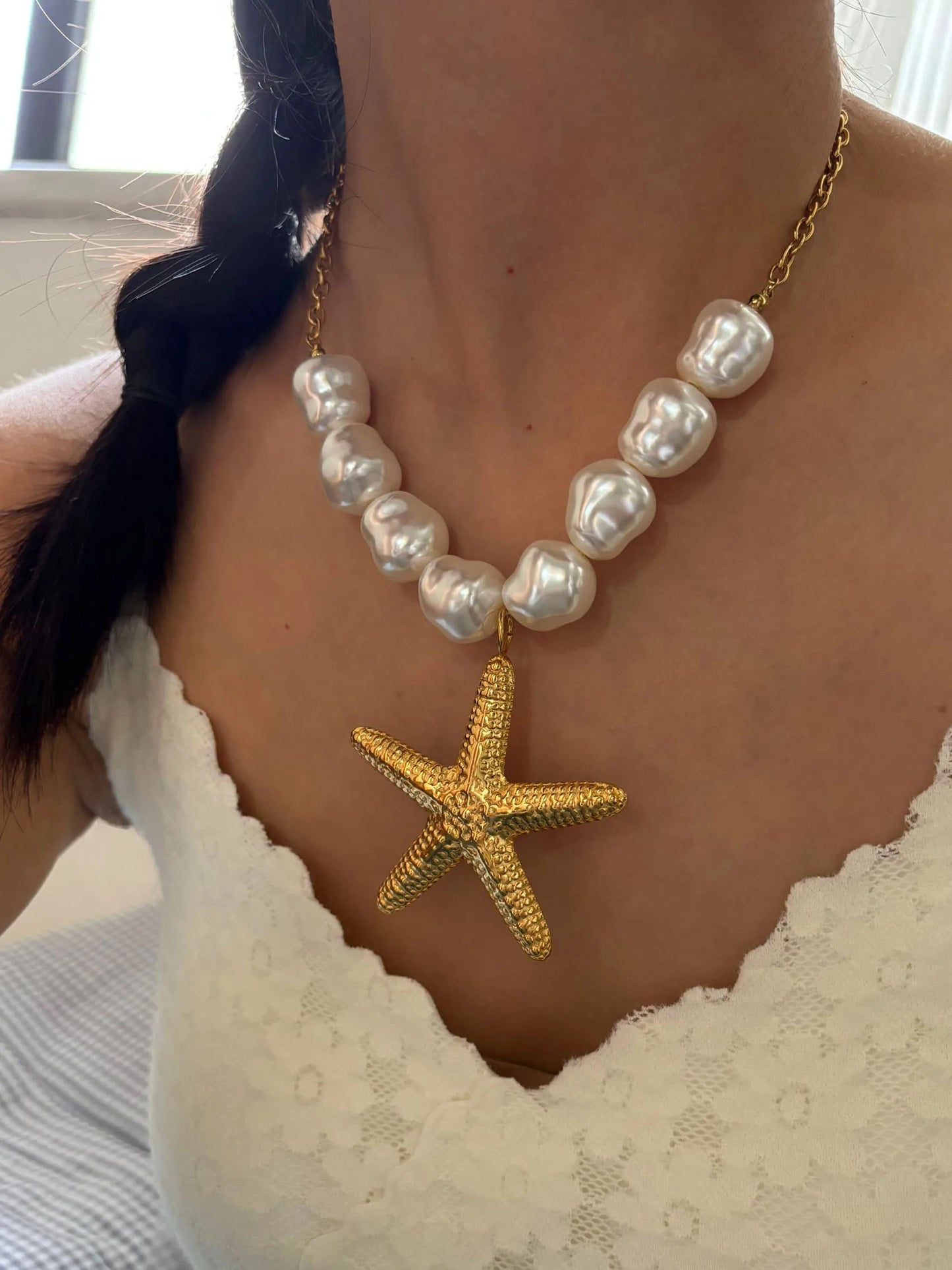 GHIDBK Exaggerated Punk Big Starfish Irregular Round Pendant Necklaces for Women Imitation Baroque Pearl Collarbone Chain Summer