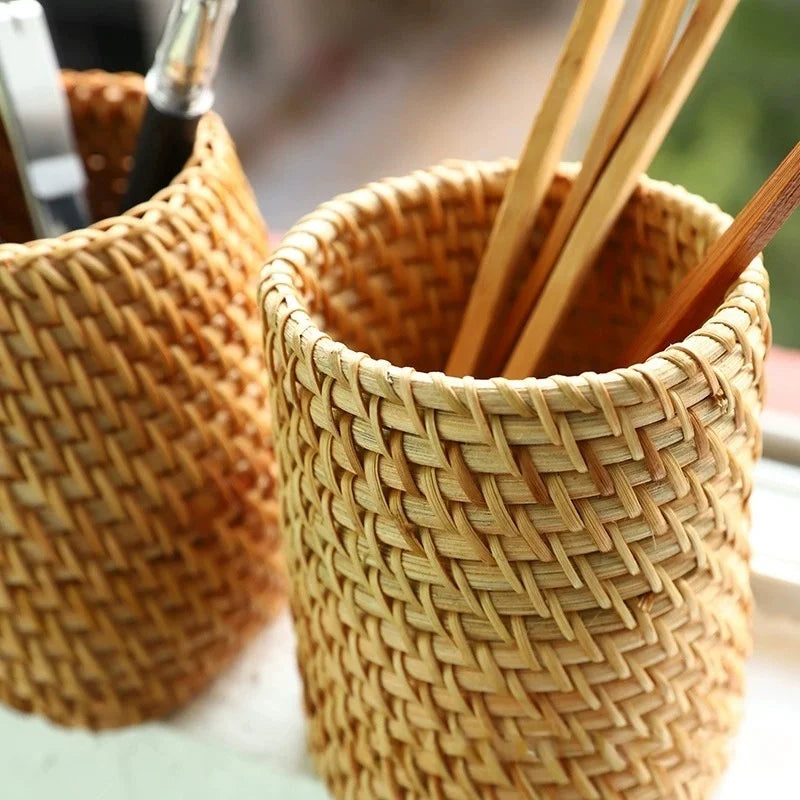 Rattan Pencil Holder, Handmade Wicker Pen Cup Makeup Brushes Holder, Woven Vine Desk Organizer Pen Container Box