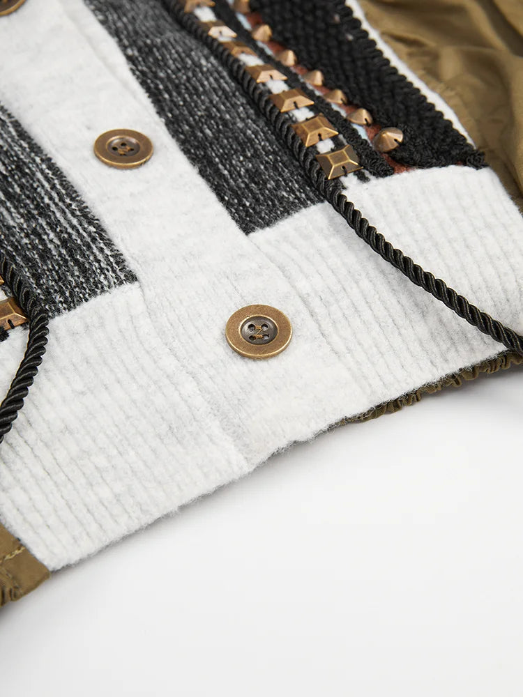 DEAT Fashion Women's Jacket Rivet Patchwork Tassel V-neck Long Sleeve Single Breasted Contrast Color Coat Spring 2025 New CP0361