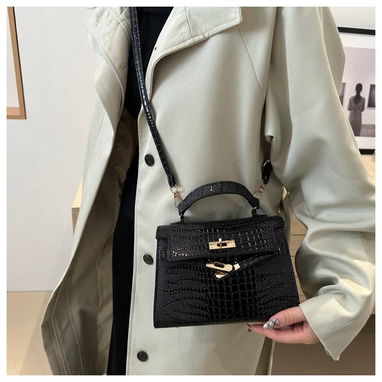 Fashionable  Handbag Women's Shoulder Bag Versatile Crossbody Small Square Bag Elegant Single-Strap Handbag