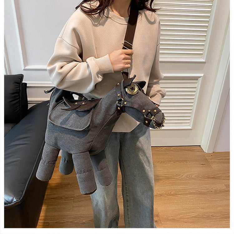 Sense of Luxury Personality Super Cool Crossbody Bags for Women Hot Trendy 2026 New Style Fashionable Canvas Pony Shoulder Bags