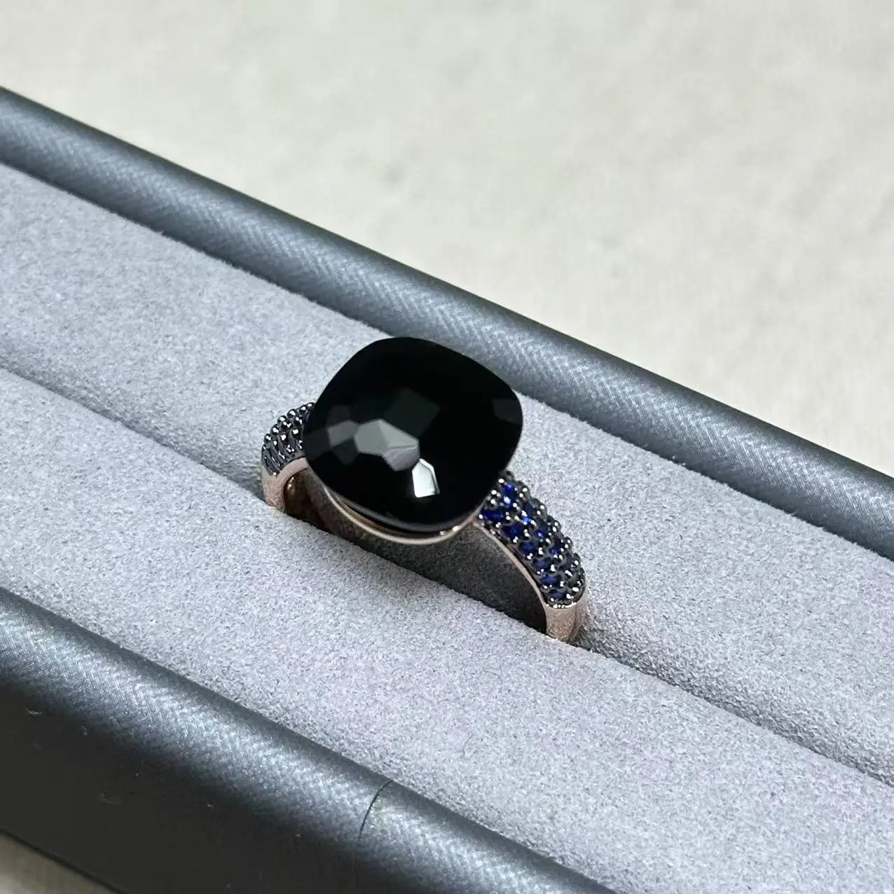 Flat Ring For Women Candy Color Crystal Ring Inlay Blue Zircon with Blackgun Plated Party Gift Fashion Jewelry For Women