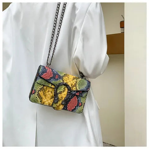2025 New Vintage Intricate Embroidery Small Crossbody Bag for Women Luxury Craftsmanship Office To Outing Transition Timeless