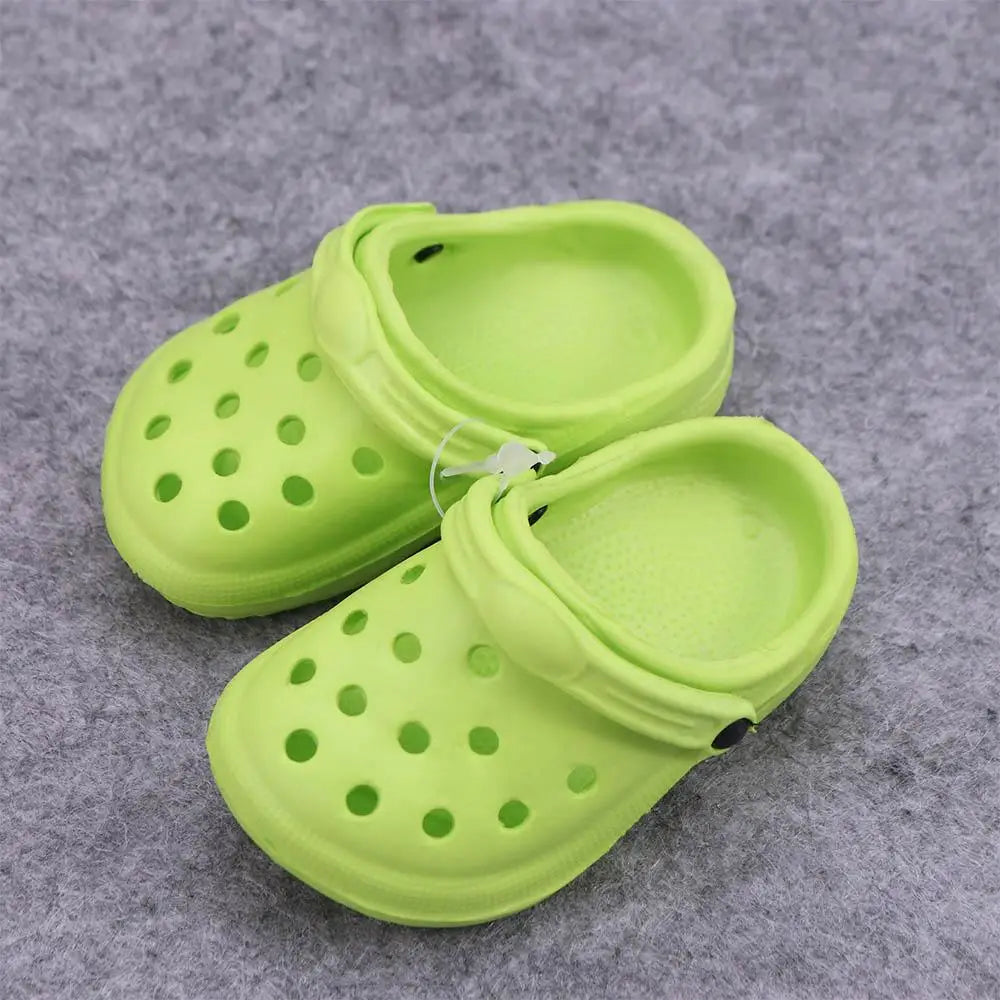 1 Pair Dog Accessories Non-slip Pet Sandals Soft-soled Comfortable Dog Hole Shoe Wear-resistant EVA Dog Rain Boots for Cats