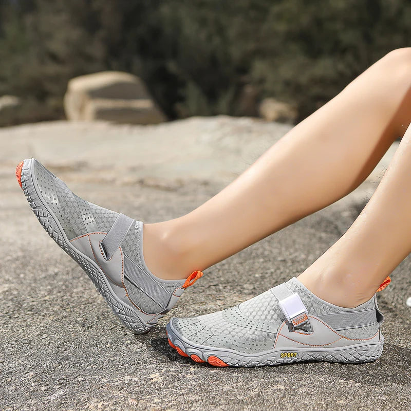 2024 Quick-Dry Women's Men's Waterproof Water Sneaker Barefoot shoes Snorkeling shoes zapatos de agua hombres Men's sandals36-48