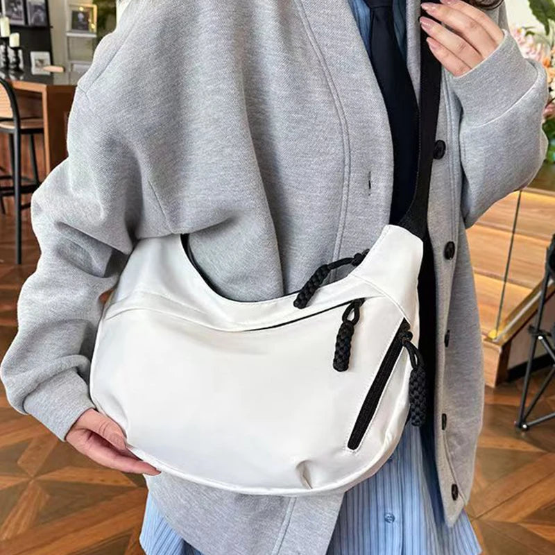 New Style Crossbody Handbag for Women, Fashionable Mini Street Small Shoulder Bag, Lightweight and Single-Shoulder Design.