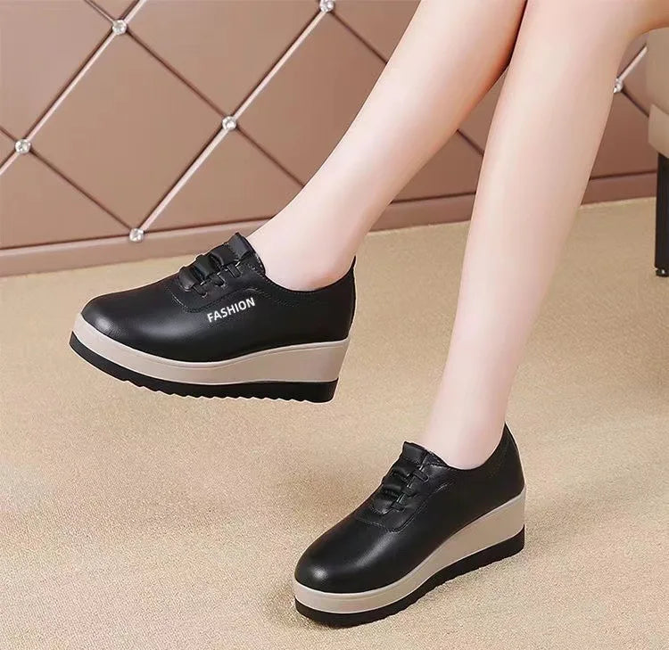 Ladies' Little Leather Shoes 2025 Spring and Autumn New Style Anti slip and Wear resistant Fashion Trend Casual Shoes
