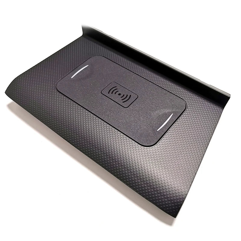 Car wireless charger mobile phone charger fast charging holder charging pad for VW Tiguan MK2 Tiguan Allspace Tharu 2017-2021