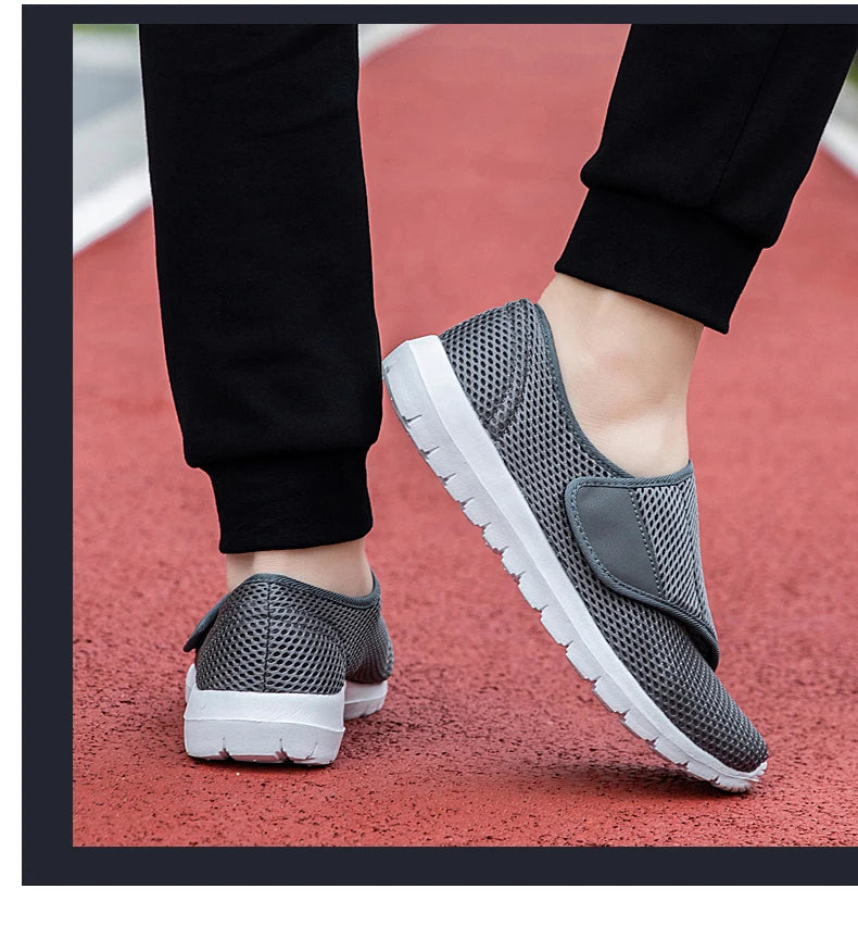 New Summer Walking Sports Shoes for Men's Casual Wear, Featuring Ultra-light Mesh Soft Soles and Anti-slip Properties