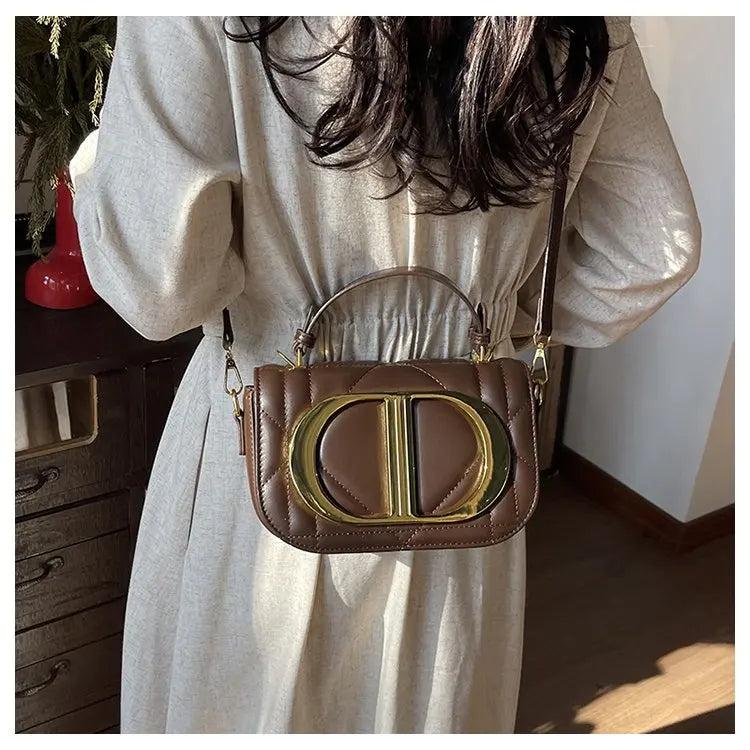 Luxury Chic Designer Diaper Bag For Women Large Capacity Tote Elegant Leather Crossbody Handbag For Fashionable And Practical