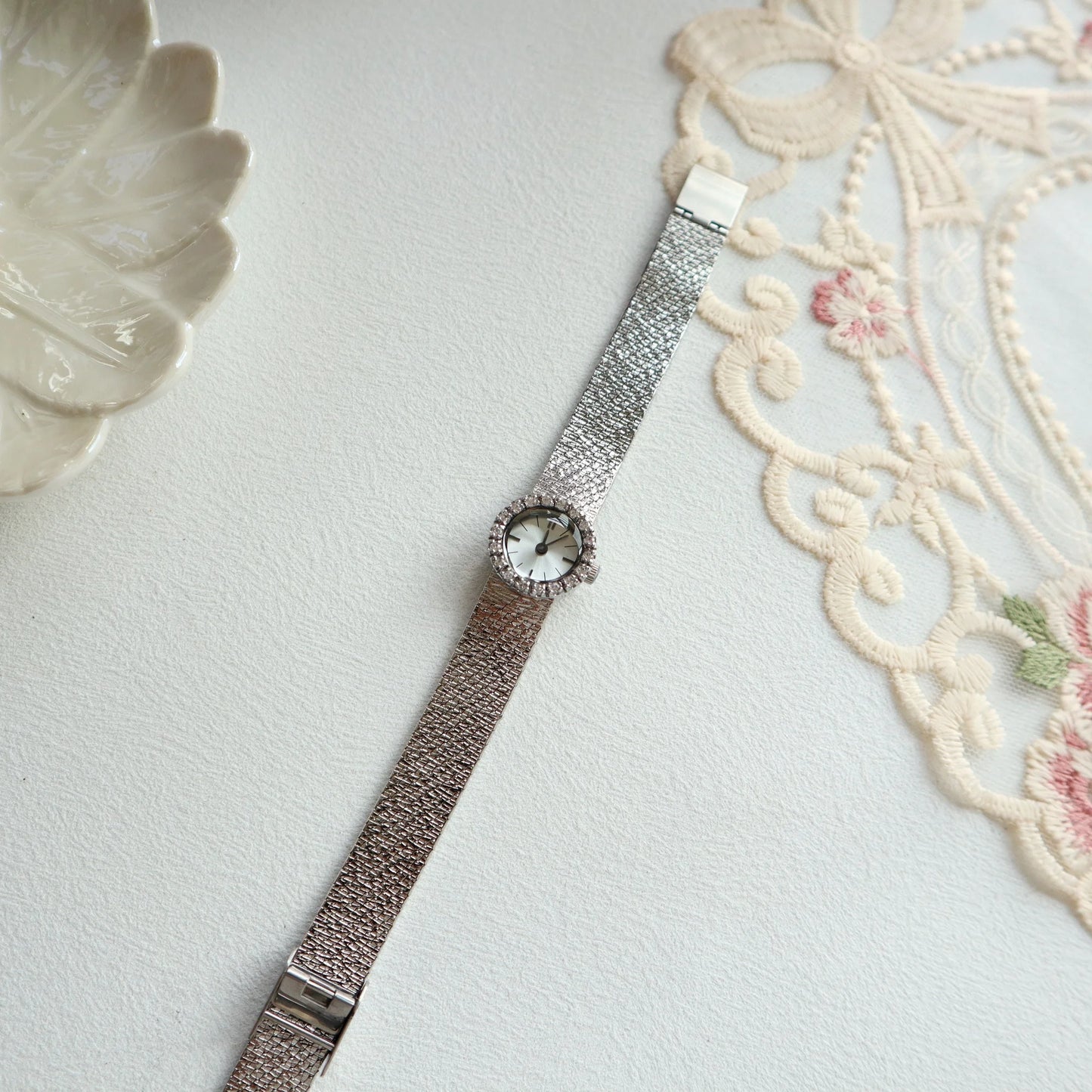 High Quality Brass 18K Gold Plated 2025 Vintage Lucky Small Retro Ladies Watch  Unique Steel Band Quartz High Quality