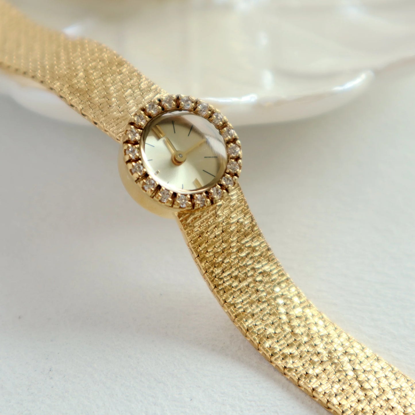 High Quality Brass 18K Gold Plated 2025 Vintage Lucky Small Retro Ladies Watch  Unique Steel Band Quartz High Quality