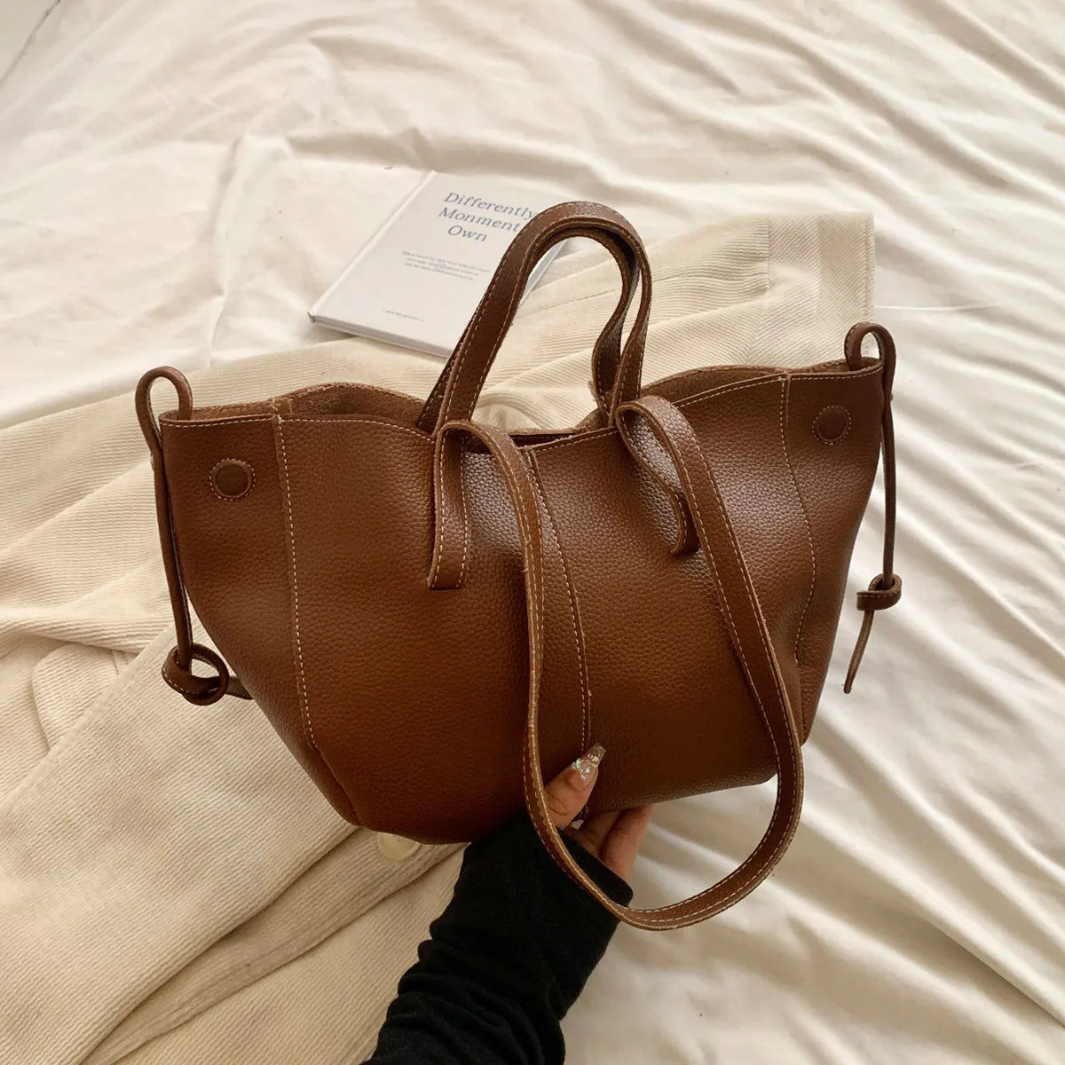 Women Leather Large Capacity Tote Bag Luxury Waterproof Handbag Commuting Shopping Travel Shoulder Backpack Fashion Bag