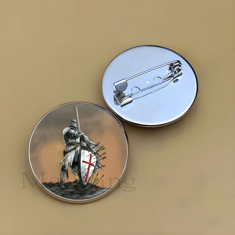 New Knights Templar brooch men's Red Cross Freemason emblem glass lapel badge hat backpack pin