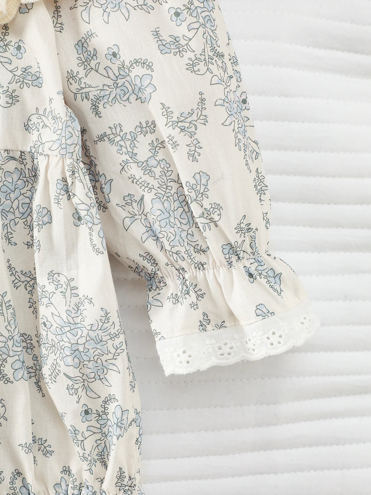 Baby Blue Floral Long-Sleeve Romper, Spring and Autumn Lace Collar Baby Jumpsuit, Fresh Forest Style Newborn Onesie