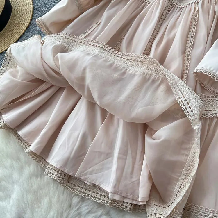 Luxury Vintage Women's Lace patchwork dress 2025 Spring Beach Long puff sleeve mini dresses White Black Lady vestidos 4D145