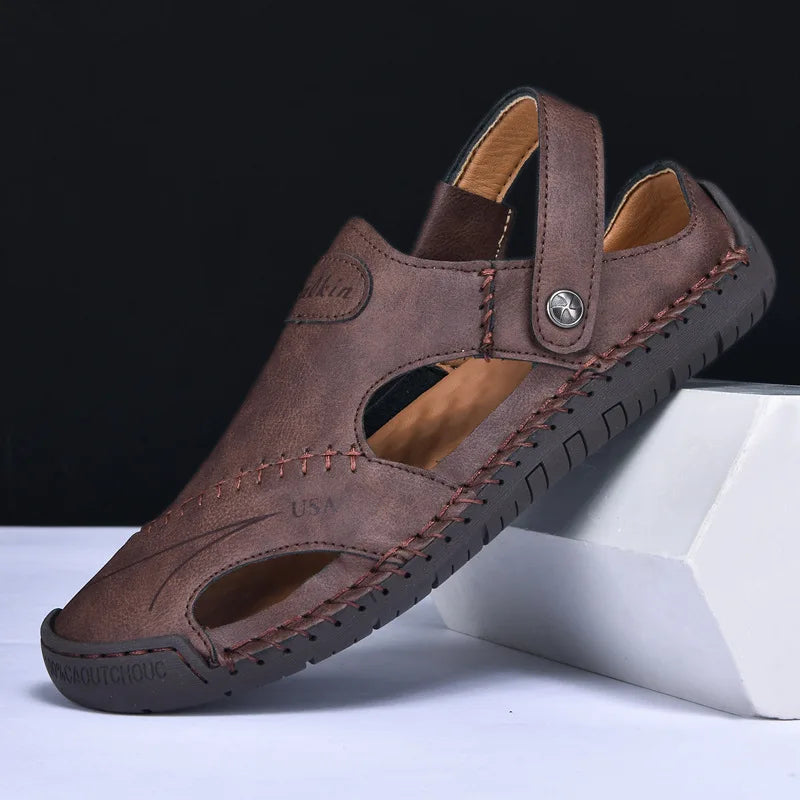 New Handmade Summer Sandals Men Breathable Leather Shoes Man Outdoor Men Sandals Antiskid Beach Sandals Hollow Shoes Fashion