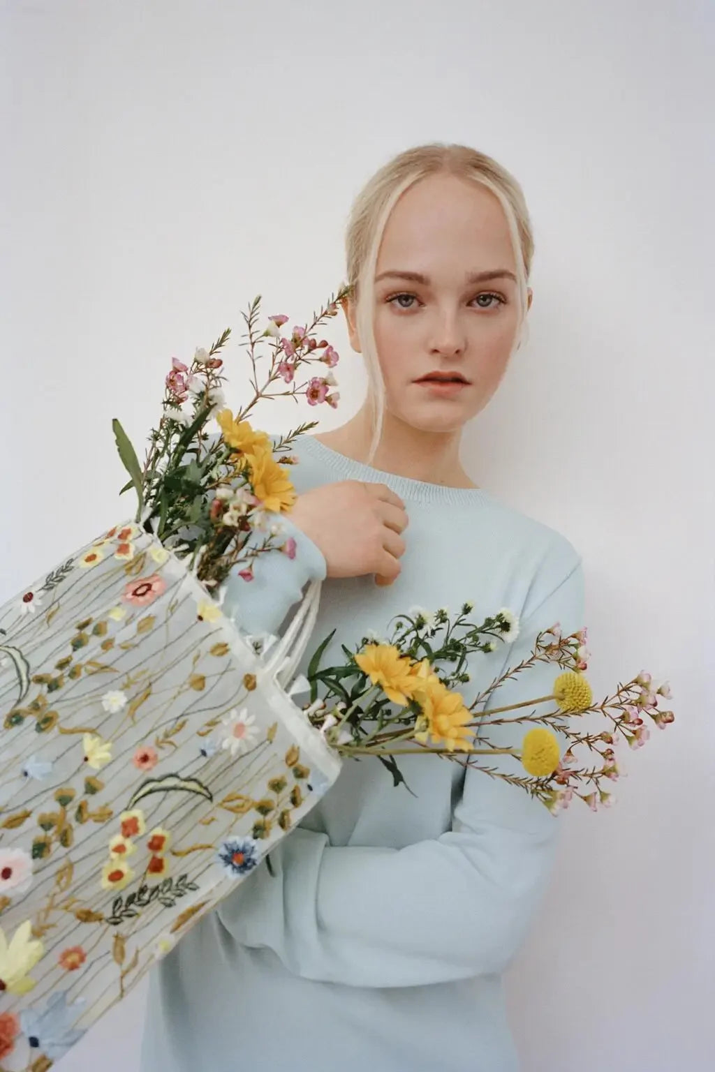 1Pc Fashion Tote Summer New Style Mesh Full Embroidery Flowers Clear Shoulder Bag Romantic Handbag Women's Eco Shopping Bag 2025