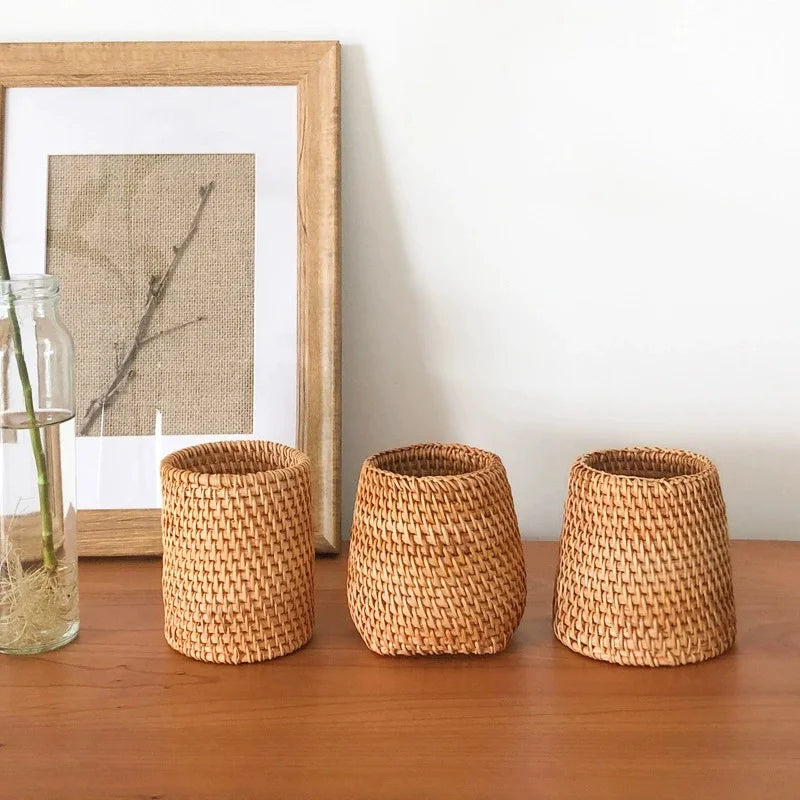 Rattan Pencil Holder, Handmade Wicker Pen Cup Makeup Brushes Holder, Woven Vine Desk Organizer Pen Container Box