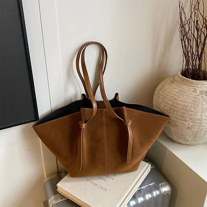 Luxury Large Capacity Women's Underarm Wing Bag, Female French Commuter Wings Handheld Shoulder Bag, Underarm Shopper Tote Bag