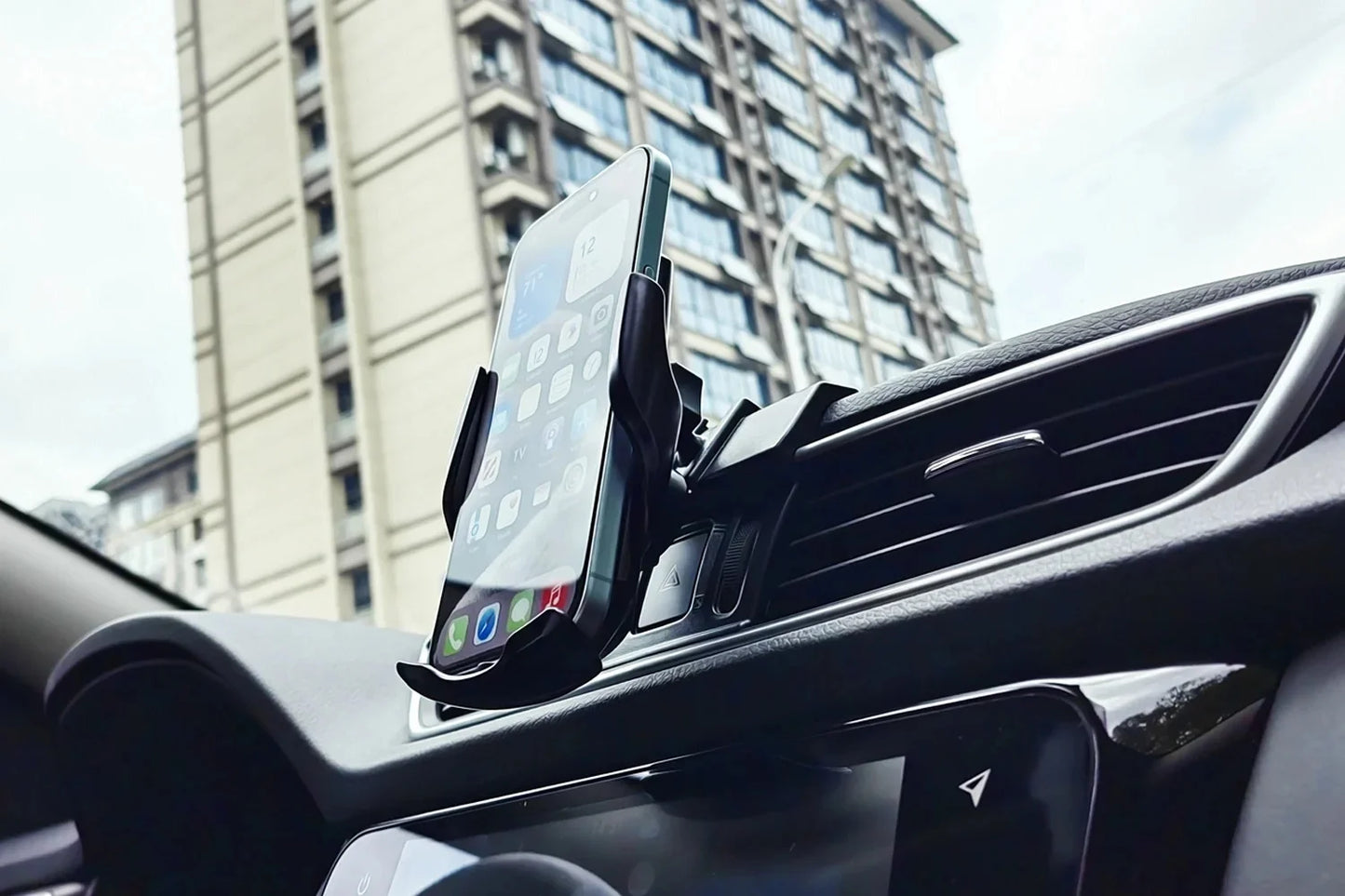 Car Phone Holder For Lexus ES 350 ES 300h ES 350h 2021 2022-2024 Wireless Charging Bracket Base Gravity Stand Phone Mount Base