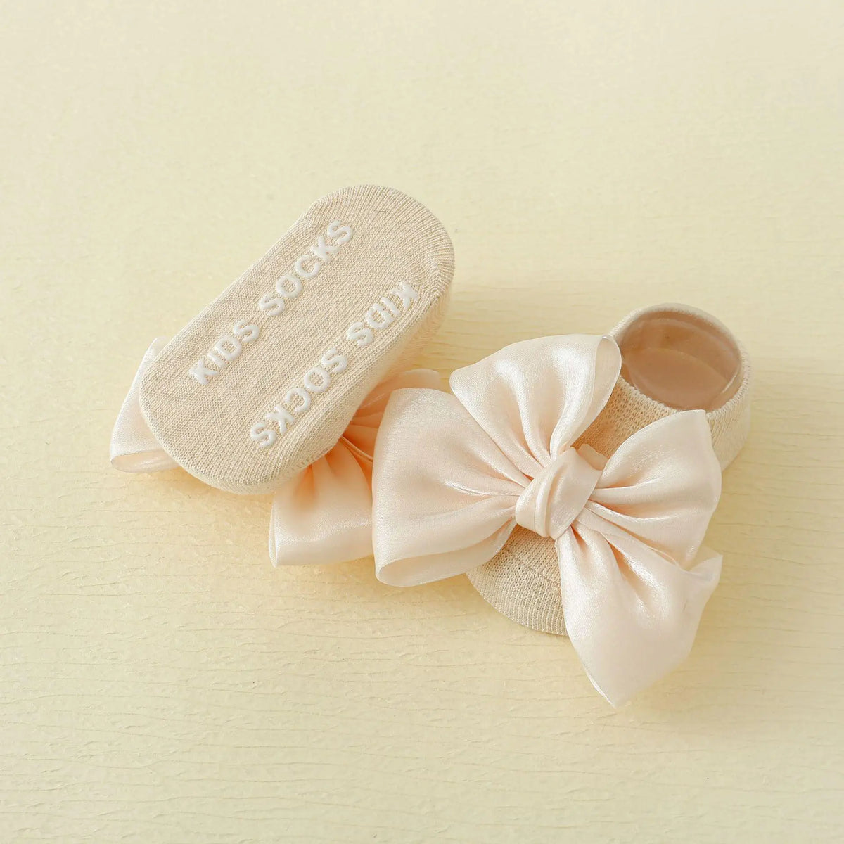 1 pairs Breathable Adorable and Bow Princess Socks & Hairbands for Baby Girls with Non-slip Design