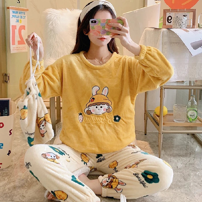 Winter Fleece Thick Women's Pajamas Set Cute Bear Plaid Long Sleeve Womens 2 Piece Outfit Set Printing Pijamas Set for Woman